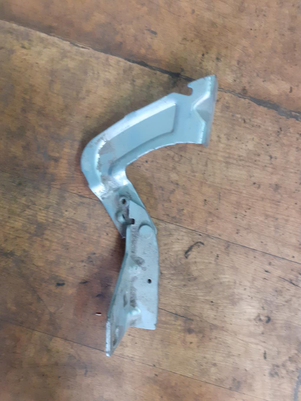 Charniere de capot RENAULT KANGOO 1 PHASE 2 Diesel - 1