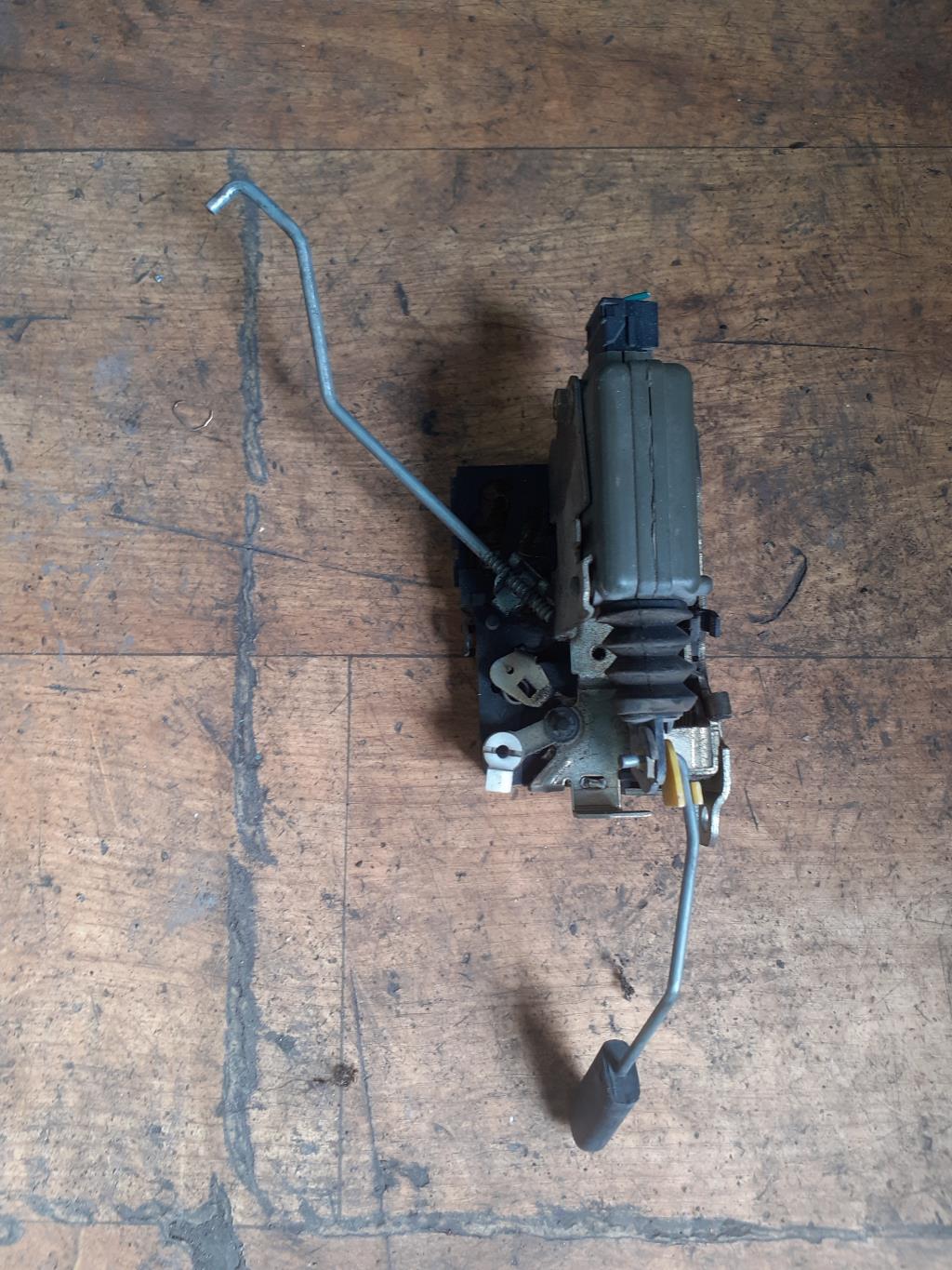 Serrure avant gauche RENAULT MASTER 2 PHASE 1 Diesel - 1