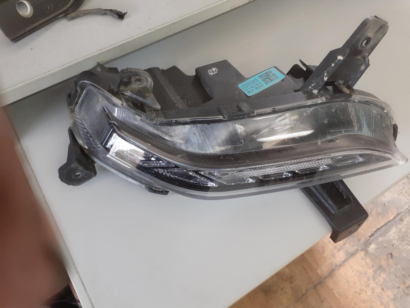 Feu diurne avant gauche HYUNDAI i 30  - 1