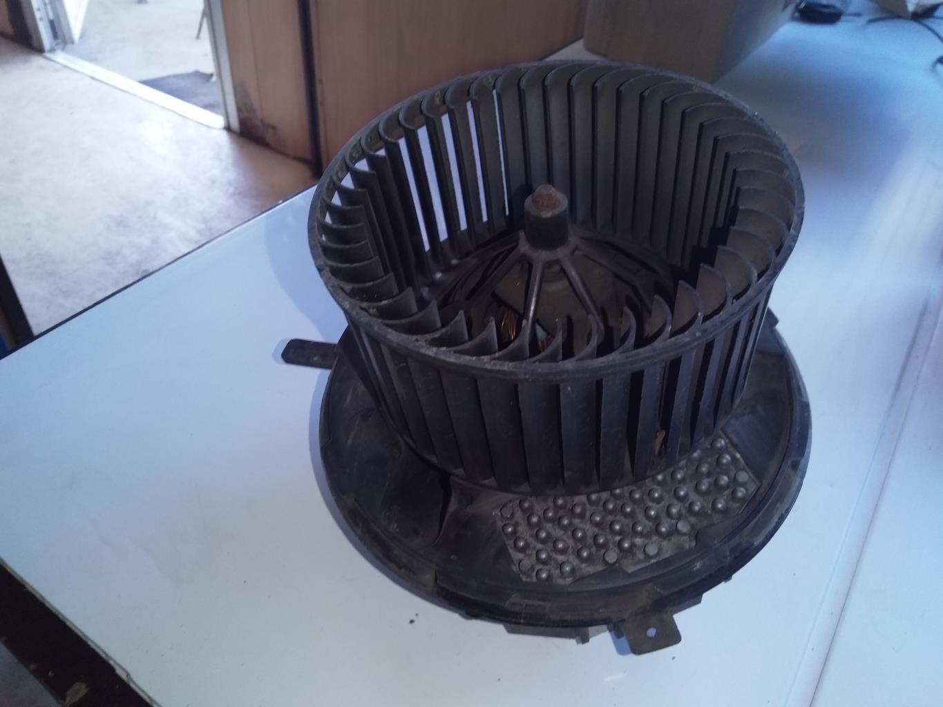 Pulseur d'air AUDI A3 2 SPORTBACK PHASE 1 Diesel - 1