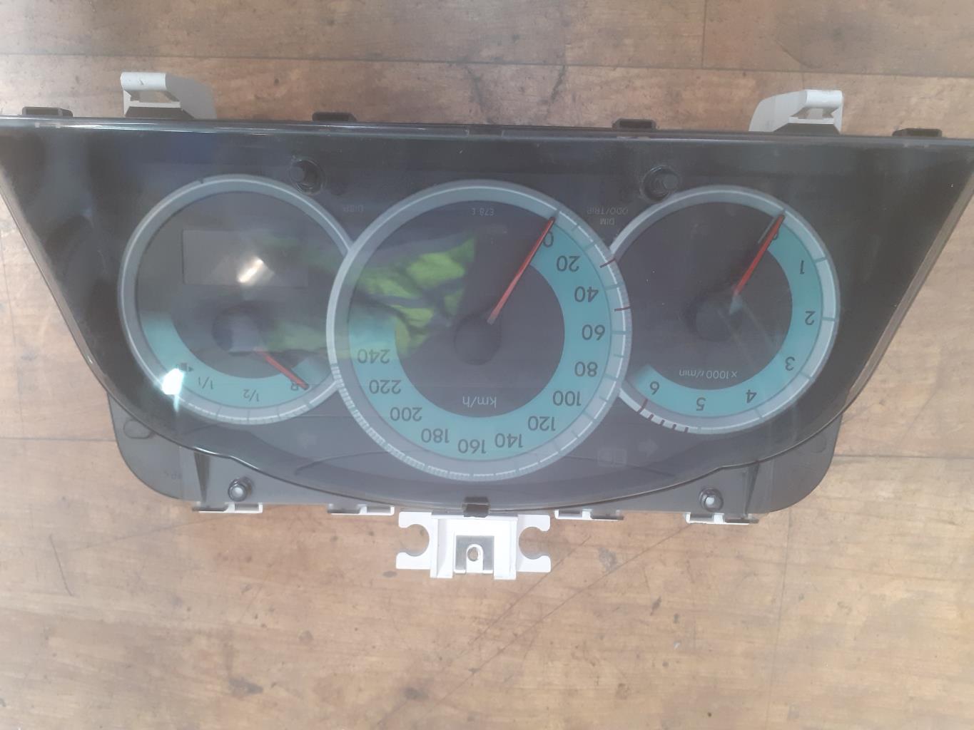 Compteur TOYOTA COROLLA VERSO 2 PHASE 1 Diesel - 1