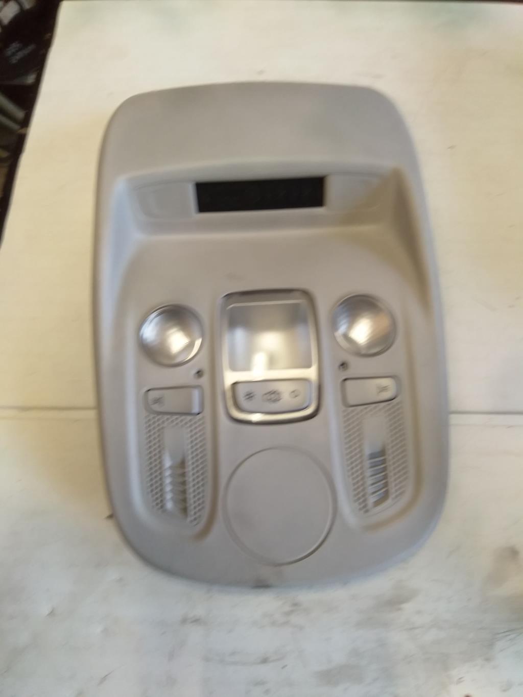 Eclairage de plafonnier CITROEN C4 2 PHASE 1 Diesel - 1