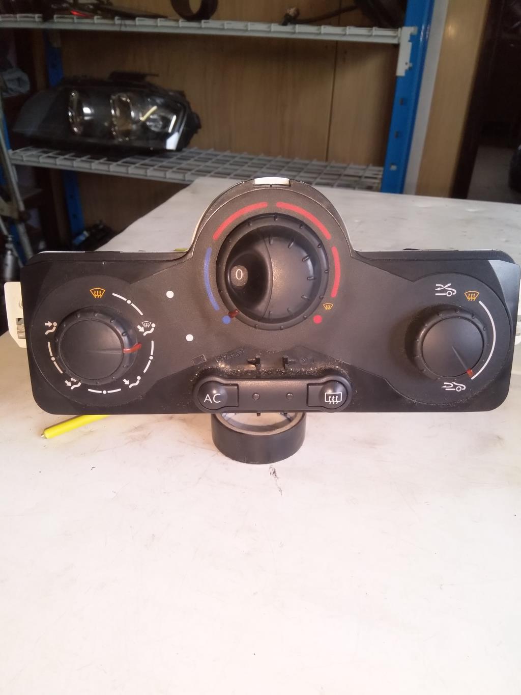 Commande chauffage RENAULT CLIO 3 PHASE 2 Diesel - 1