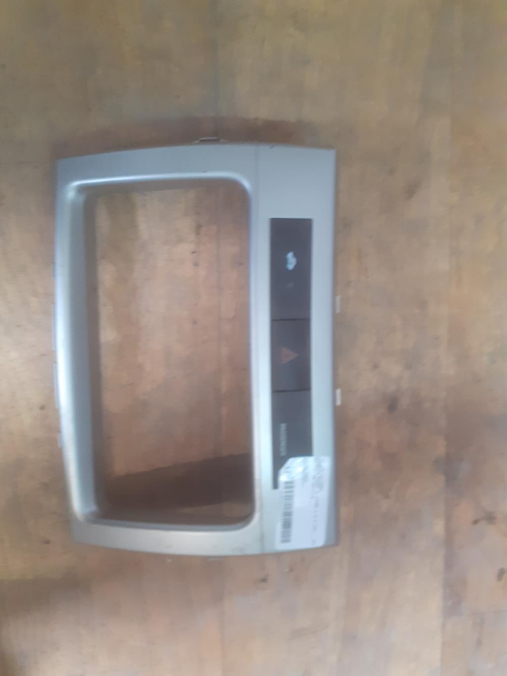 Bouton de warning TOYOTA COROLLA VERSO 2 PHASE 1 Diesel - 1