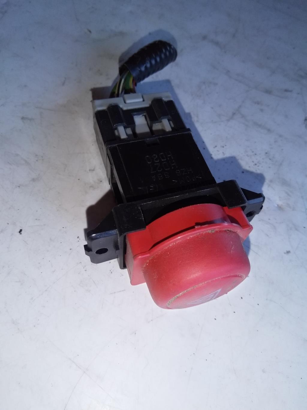 Bouton de warning HONDA CIVIC 7 PHASE 1 Diesel - 1