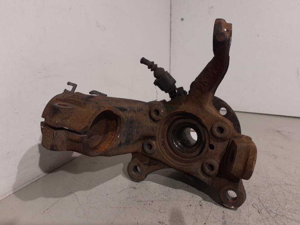 Fusee avant droit VOLKSWAGEN CADDY 3 PHASE 1 Diesel - 1