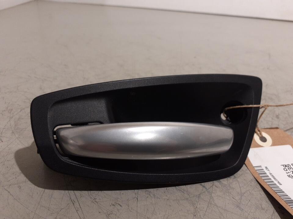 Poignee interieur avant gauche BMW SERIE 1 E87  - 1