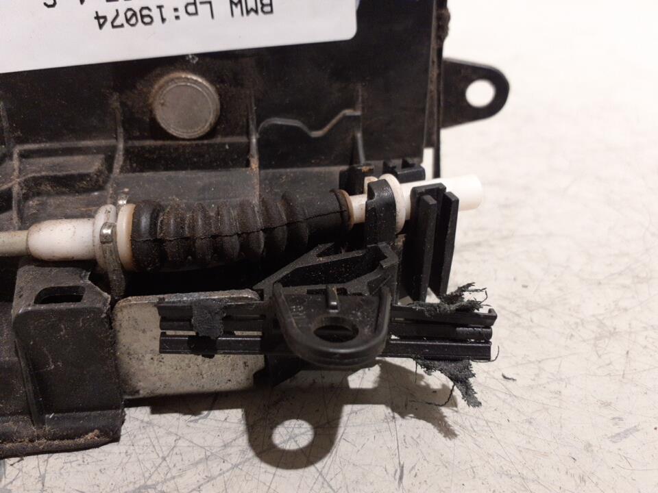 Serrure arriere droit BMW SERIE 1 E87  - 1