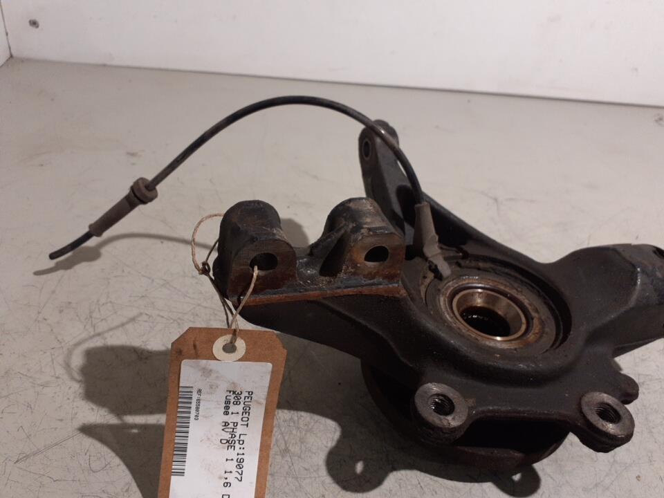 Fusee avant droit PEUGEOT 308 1 PHASE 1 Diesel - 1