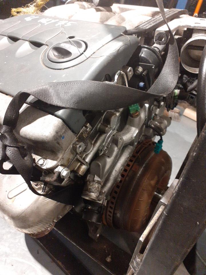 Moteur RENAULT SAFRANE PHASE 2 Essence - 1