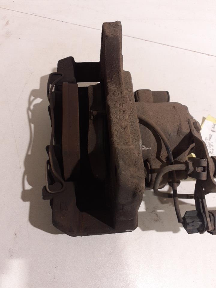 Etrier avant gauche (freinage) AUDI A4 2 AVANT PHASE 2 BREAK Diesel - 1