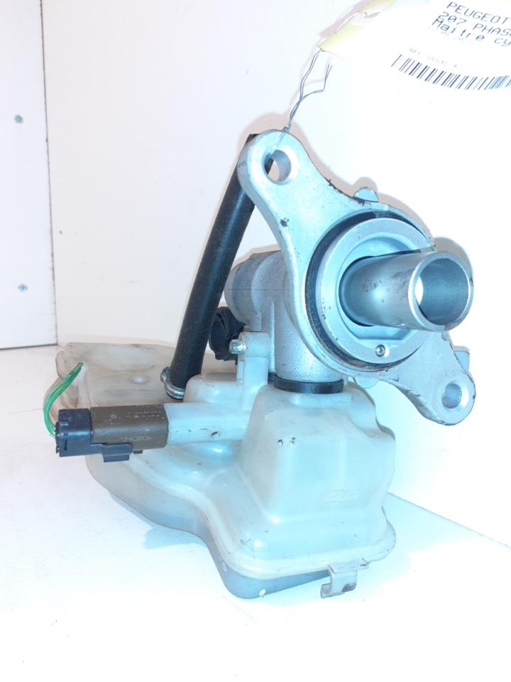 Etrier avant gauche (freinage) DACIA DUSTER 1 PHASE 1 Diesel - 1