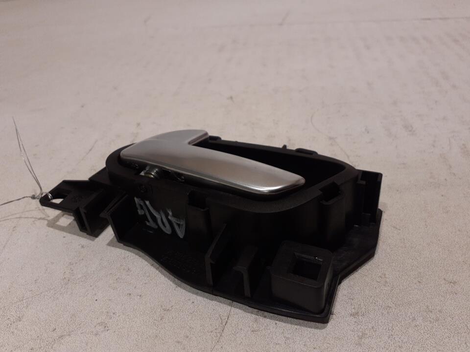 Poignee interieur arriere gauche CITROEN C5 2 Diesel - 1