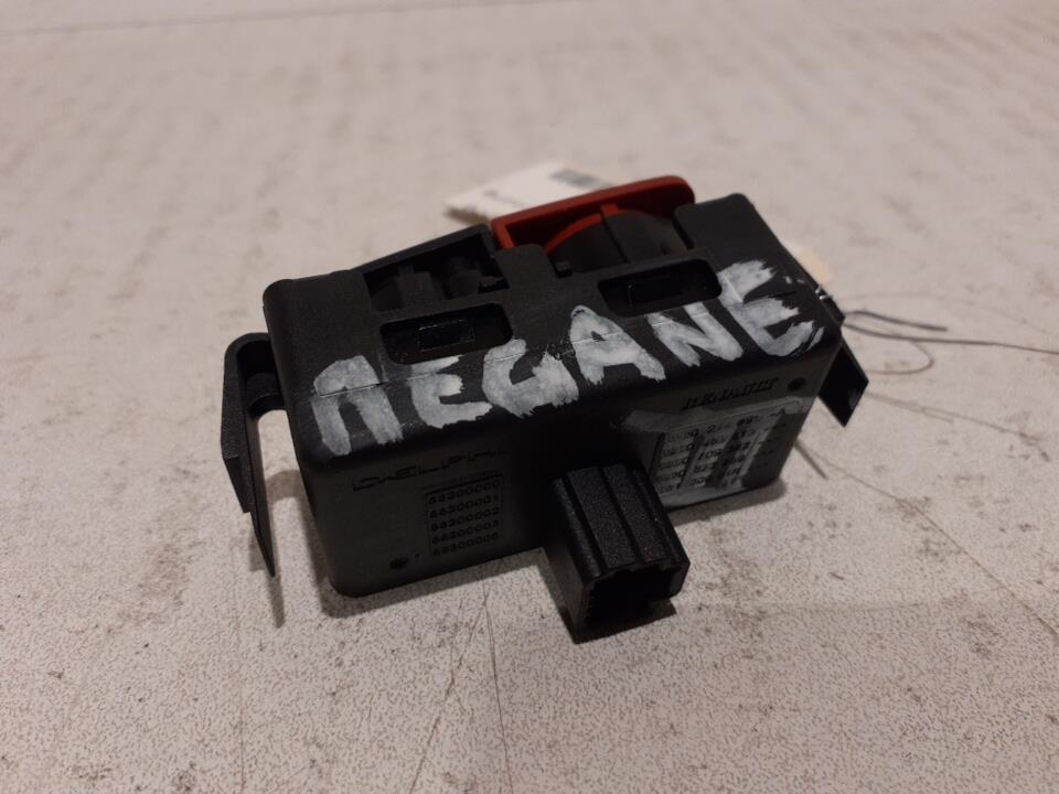 Bouton de warning RENAULT MEGANE 3  - 1