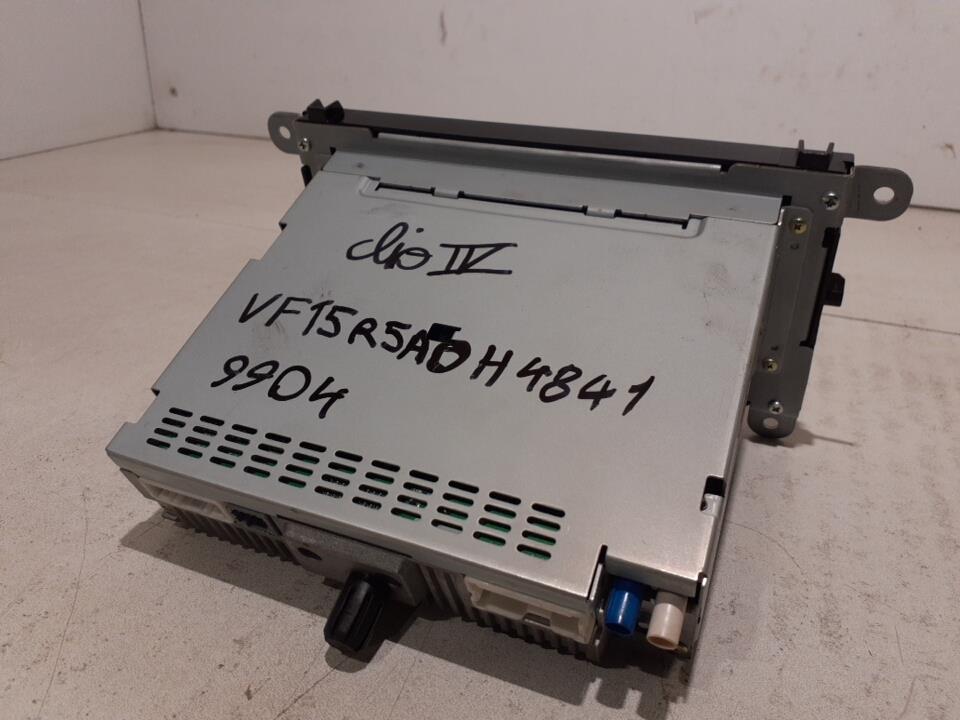 Ecran GPS RENAULT CLIO 4 PHASE 1 Essence - 1