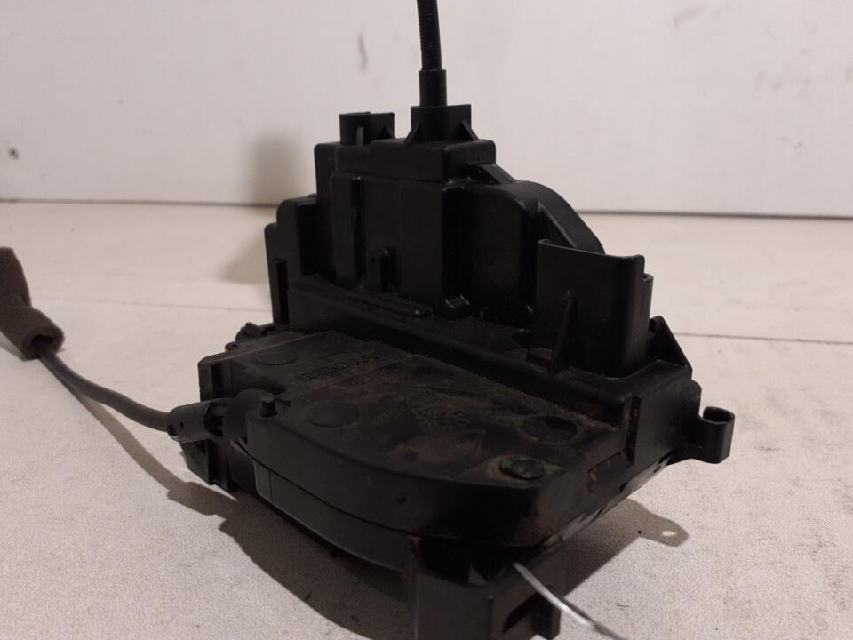 Serrure avant droit RENAULT MEGANE 3  - 1