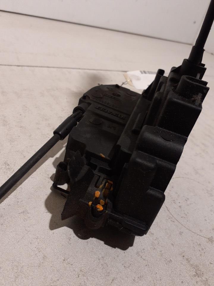 Serrure avant gauche RENAULT MEGANE 3  - 1