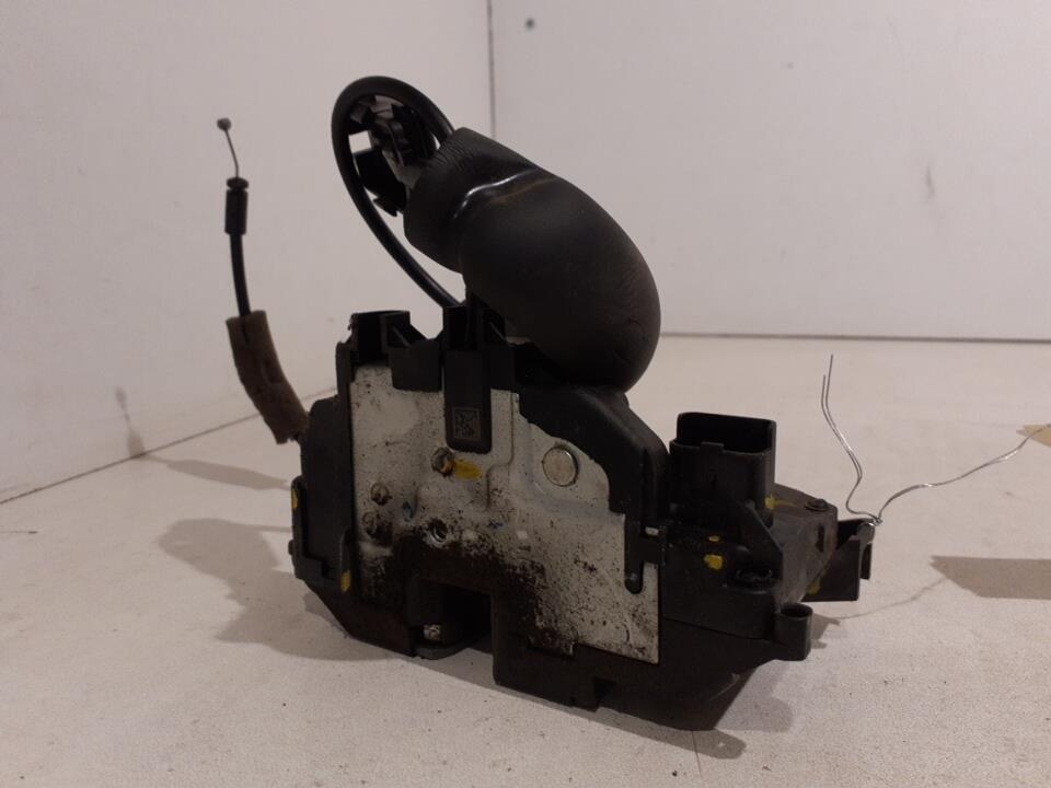 Serrure avant gauche RENAULT MEGANE 3 PHASE 1 Diesel - 1