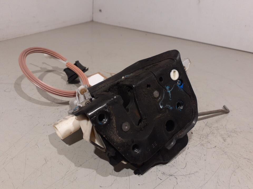 Serrure avant droit AUDI A3 2  - 1