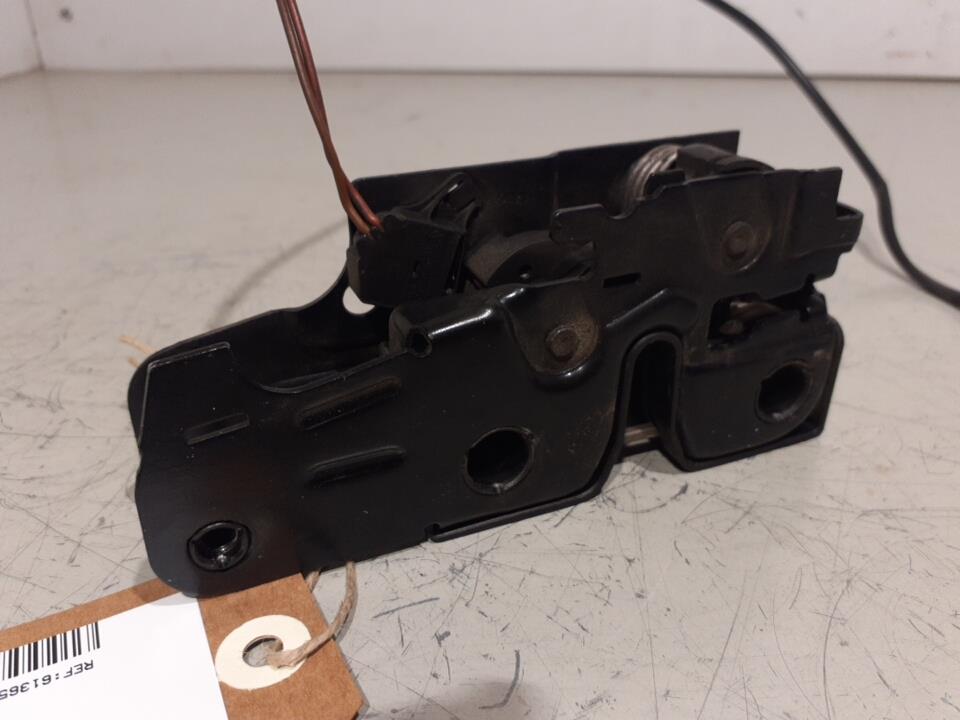 Serrure de capot AUDI A3 2  - 1