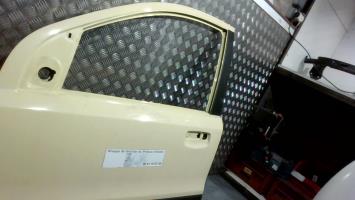 Porte avant gauche