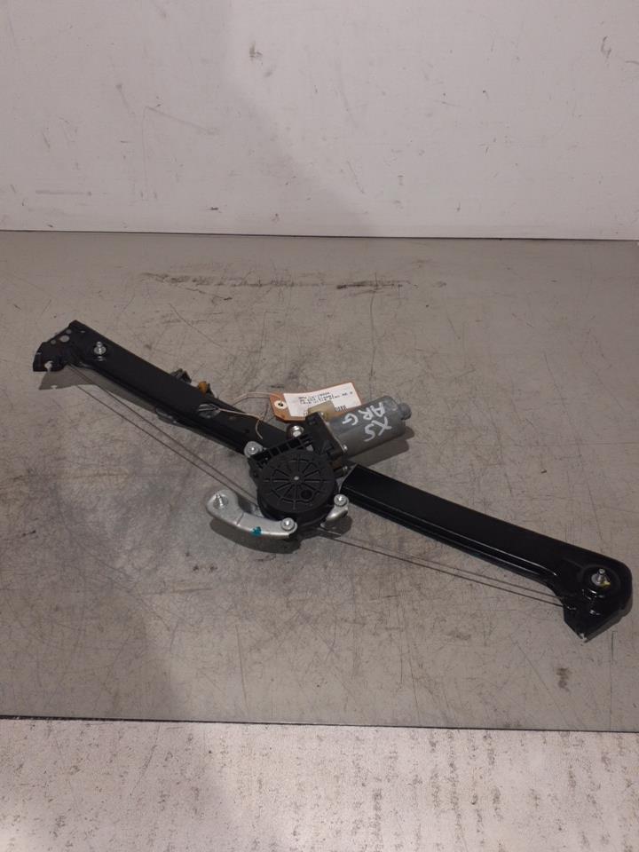 Leve vitre electrique arriere gauche BMW X5 E53 Diesel - 1