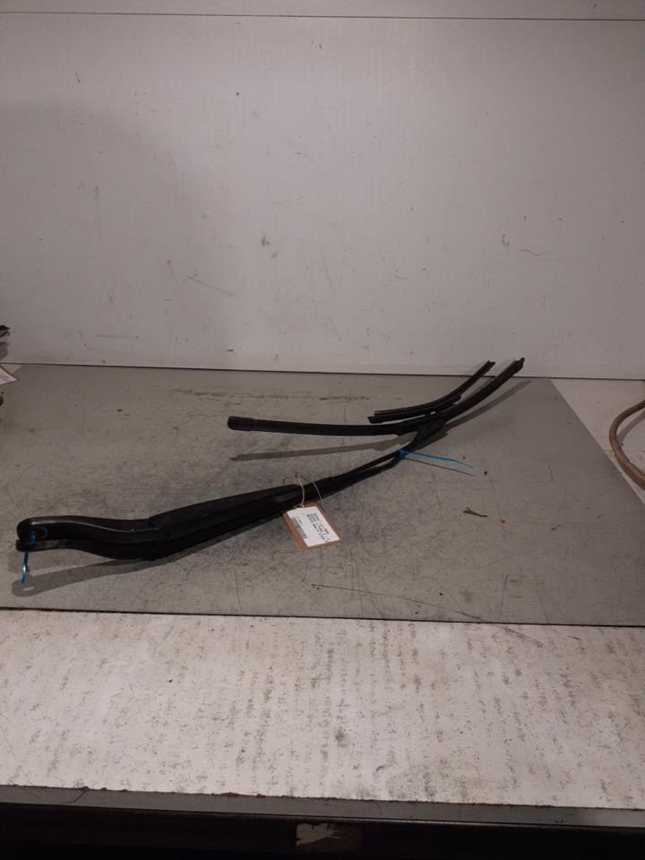 Bras essuie glace avant RENAULT MEGANE 3 PHASE 2 Diesel - 1