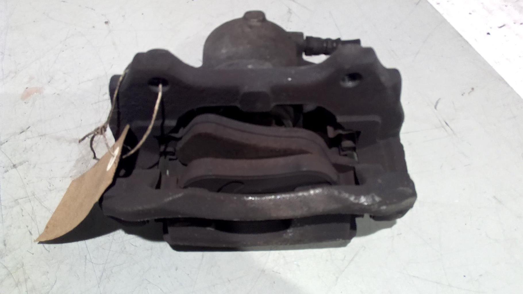 Etrier avant droit (freinage) OPEL CORSA D PHASE 2 Essence - 1
