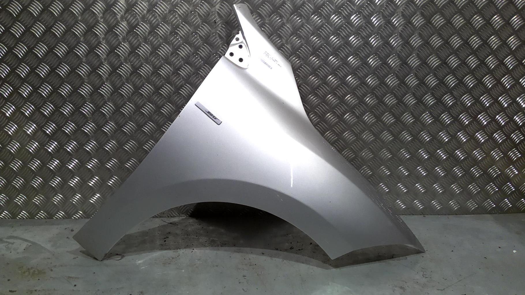 Aile avant droit RENAULT MEGANE 3 PHASE 2 BREAK Diesel - 1