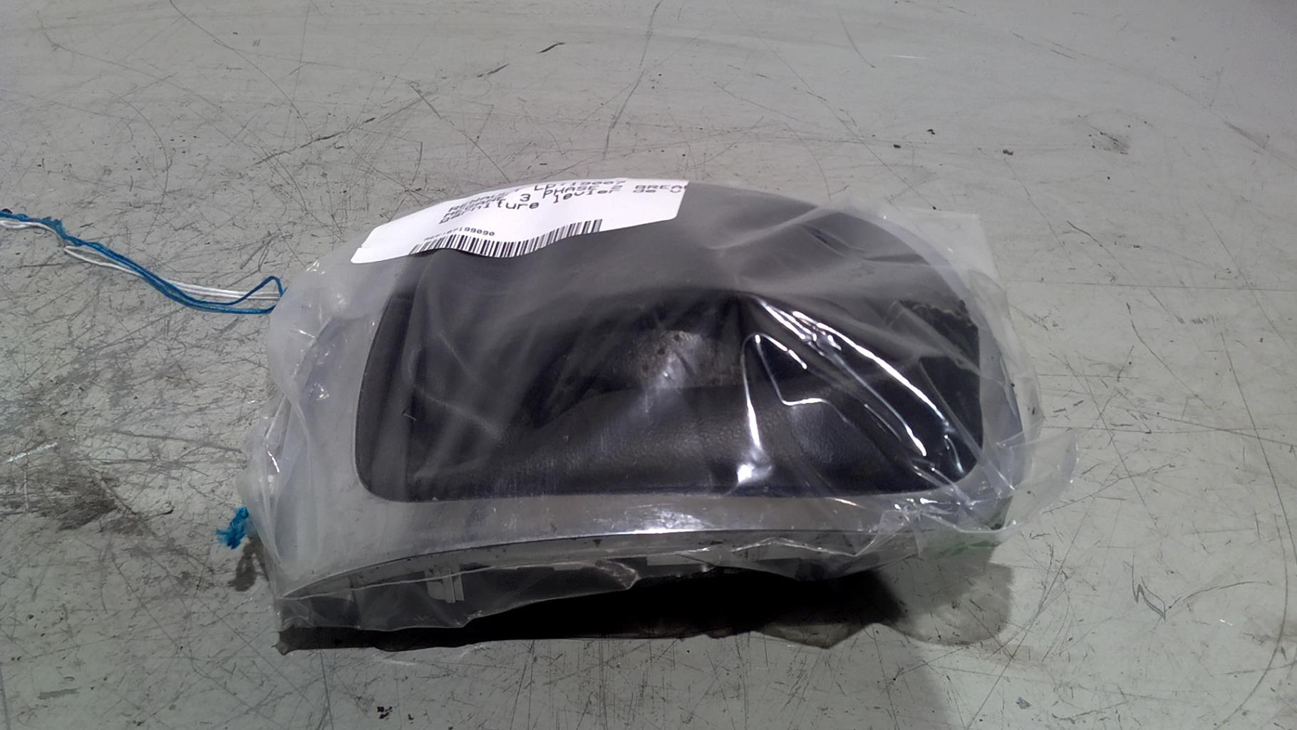 Pommeau de vitesses RENAULT MEGANE 3 PHASE 2 BREAK Diesel - 1