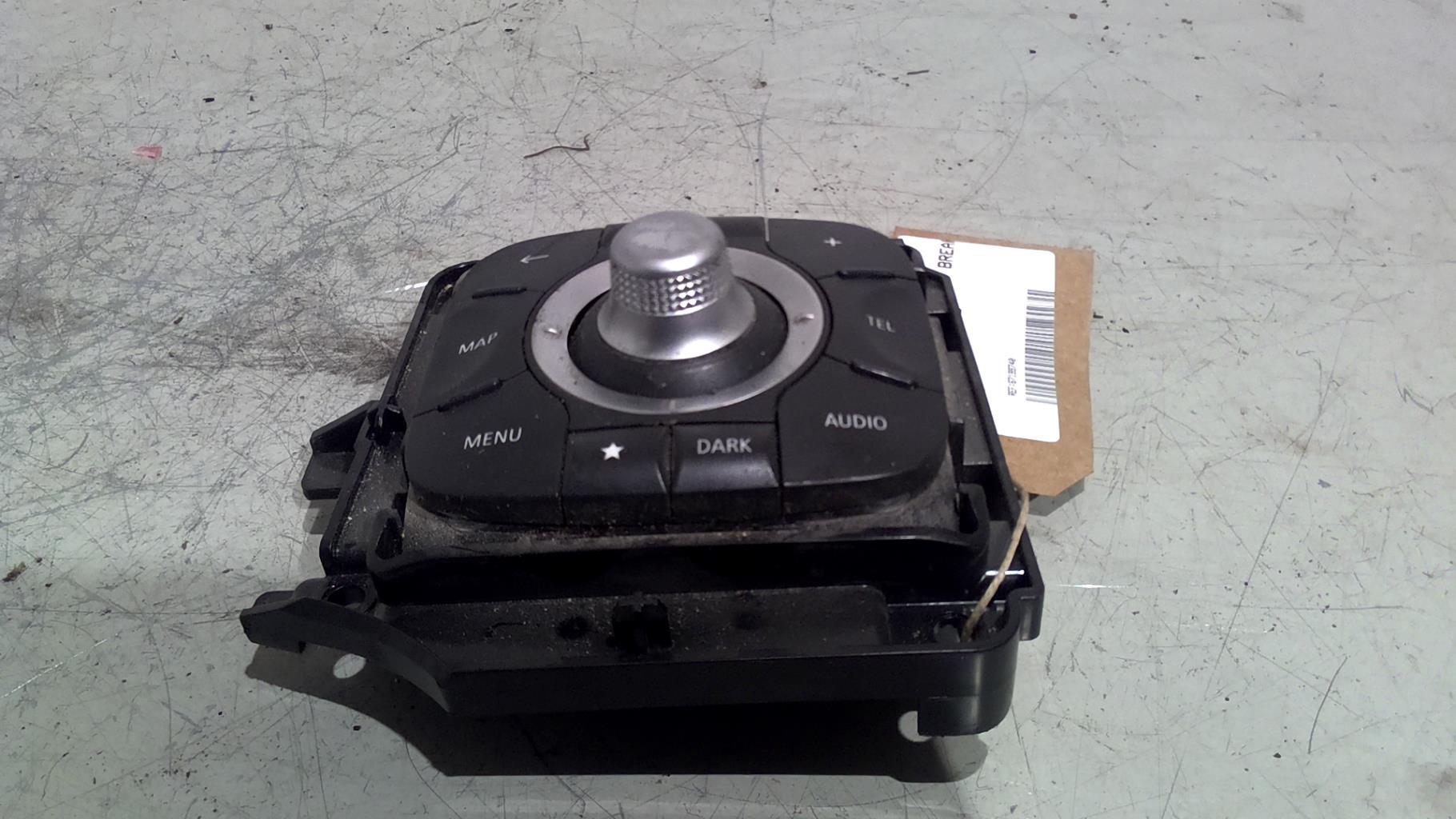 Commande GPS RENAULT MEGANE 3 PHASE 2 BREAK Diesel - 1