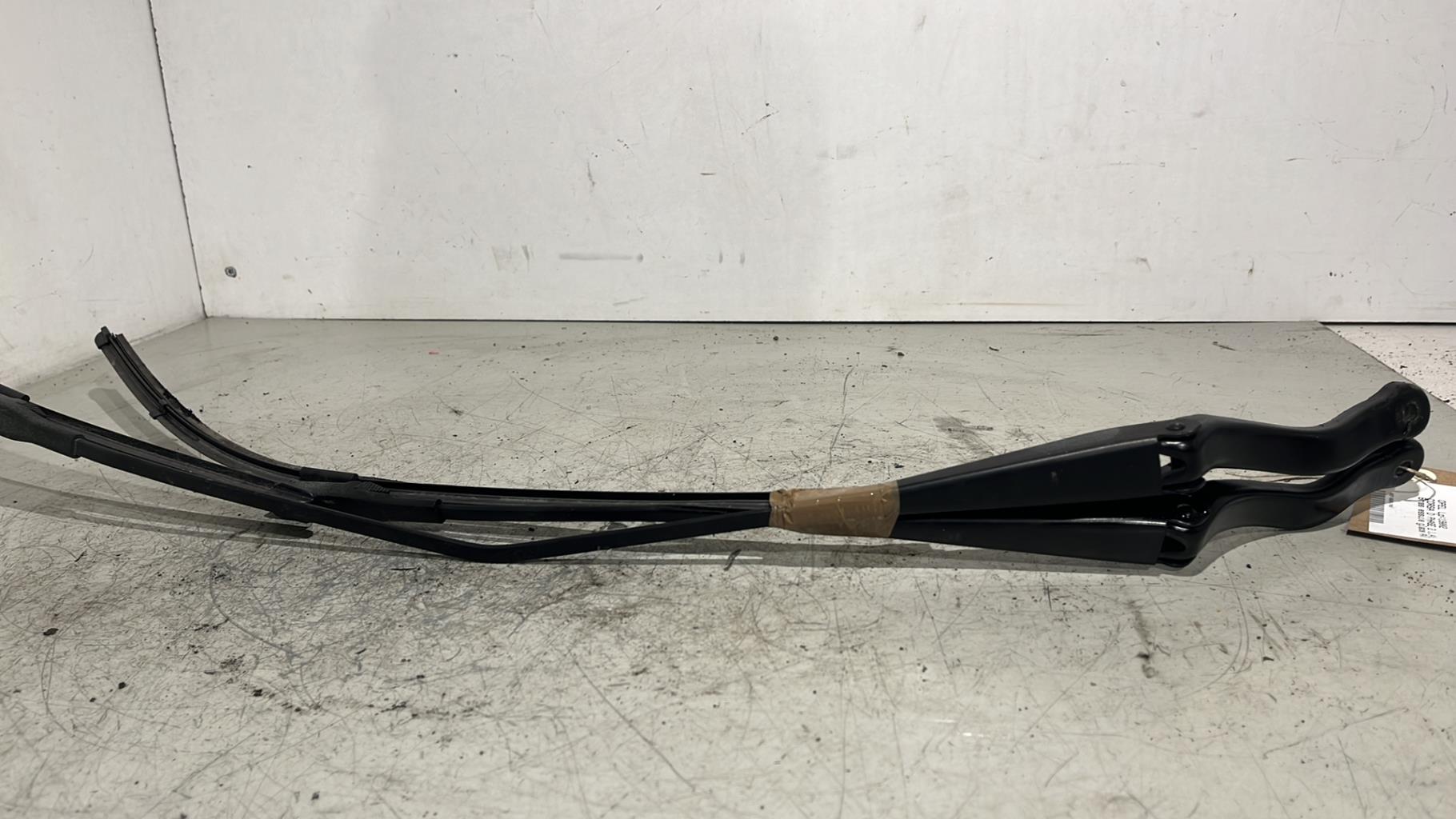 Bras essuie glace avant OPEL CORSA D PHASE 2 Essence - 1