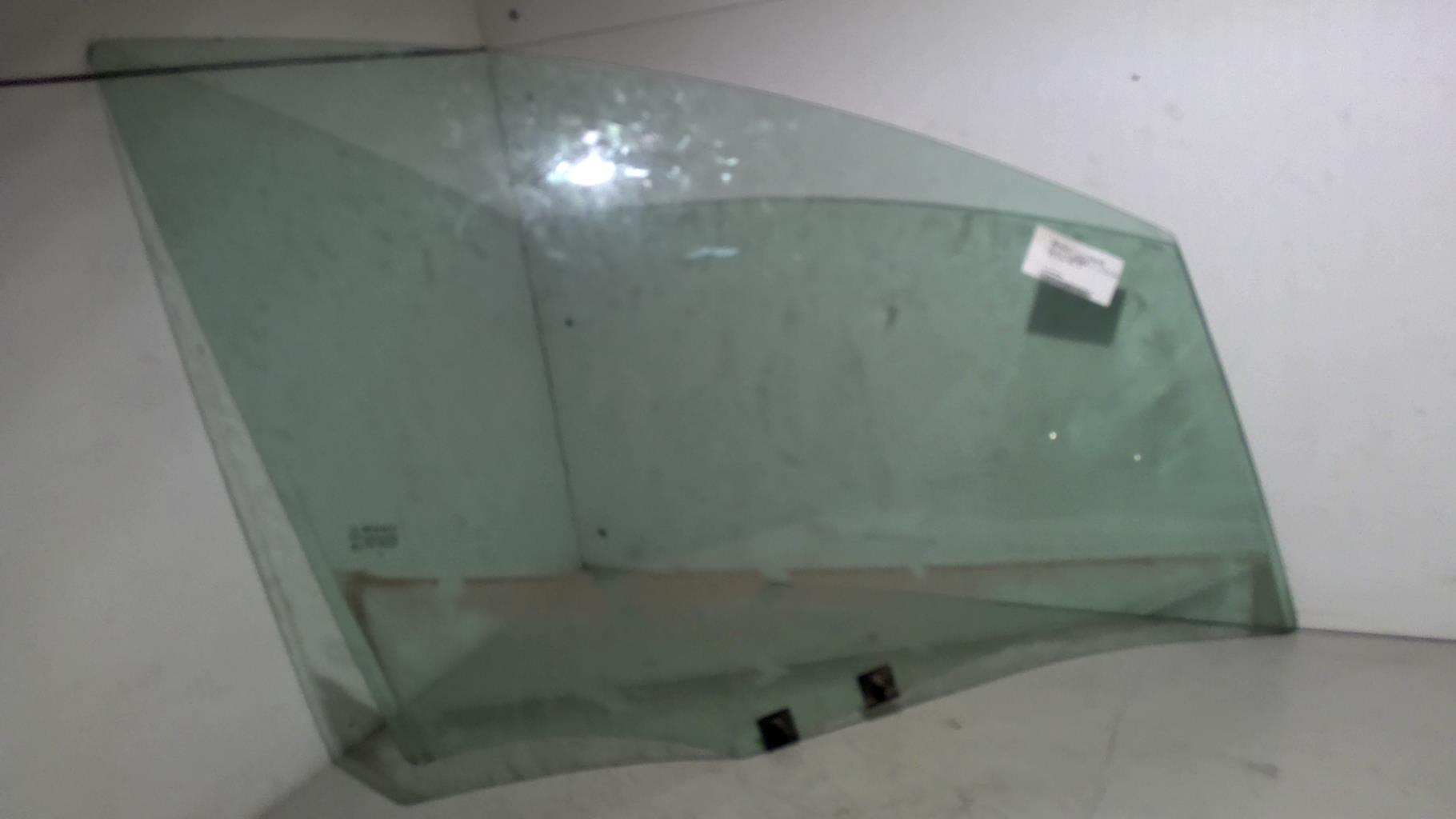 Vitre avant droit RENAULT CLIO 4 PHASE 1 Diesel - 1