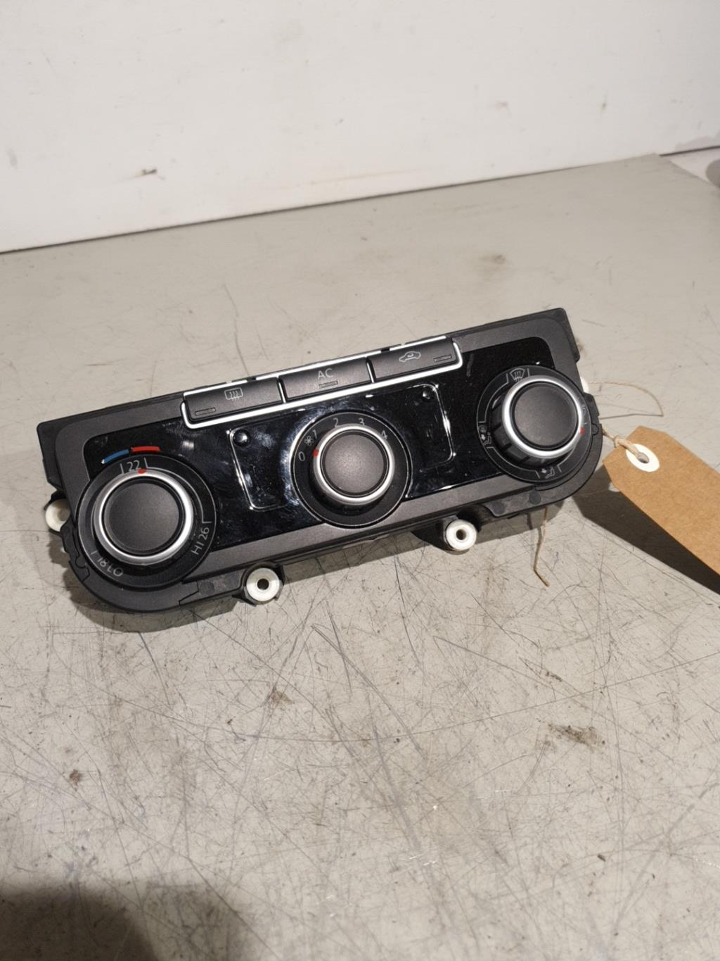 Commande chauffage VOLKSWAGEN GOLF 6 Essence - 1