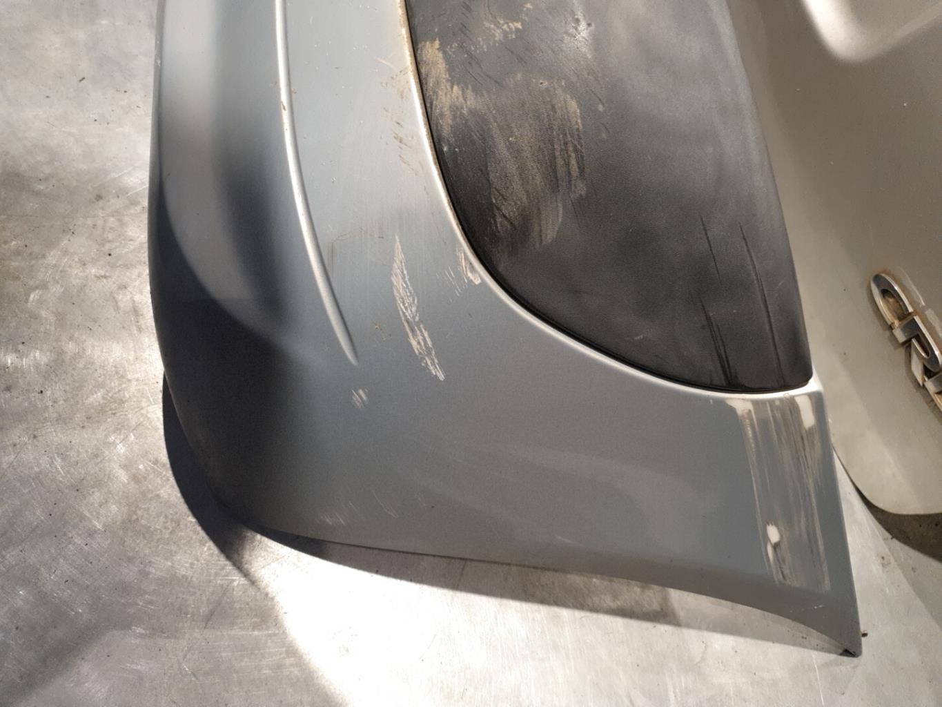 Pare choc arriere RENAULT CLIO 2 PHASE 2 Essence - 1