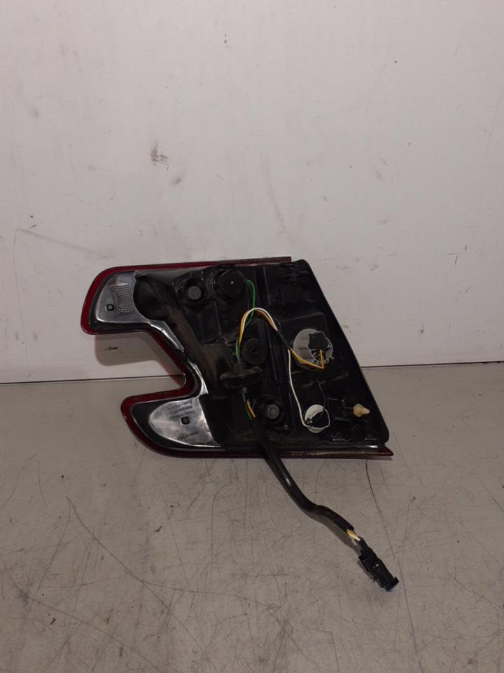 Feu arriere secondaire droit (feux) RENAULT MEGANE 3 PHASE 1 BREAK Essence - 1