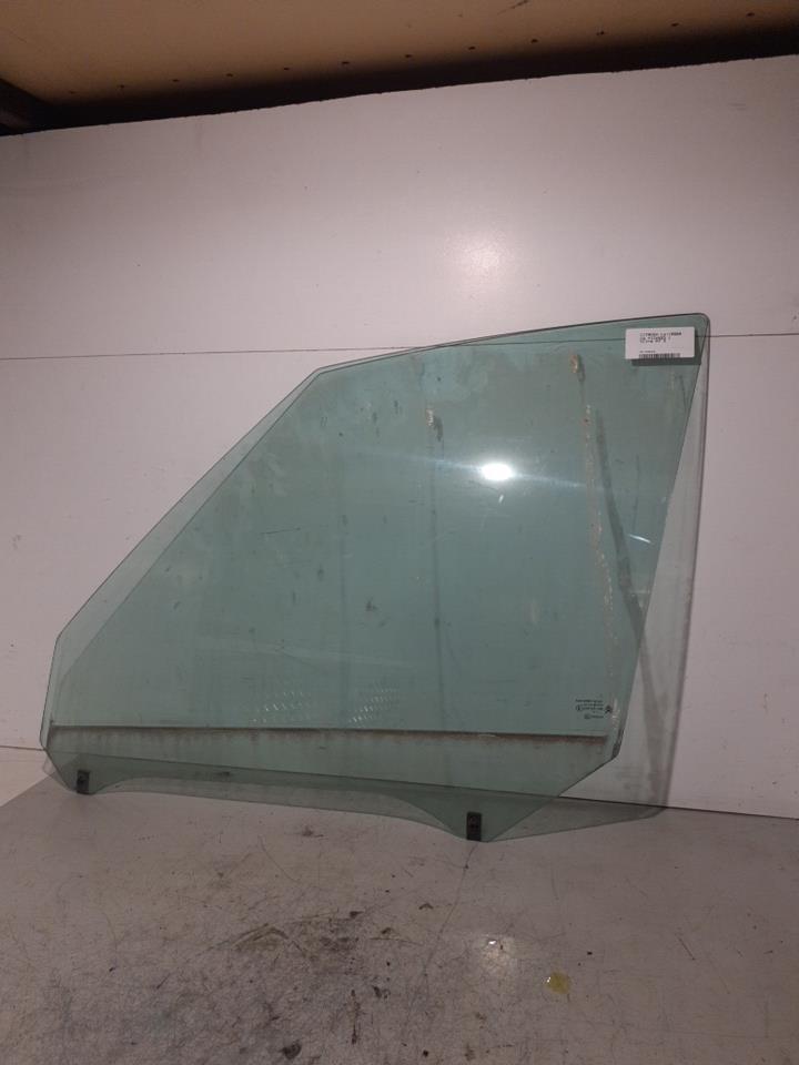 Vitre avant gauche CITROEN C4 PICASSO 1  - 1