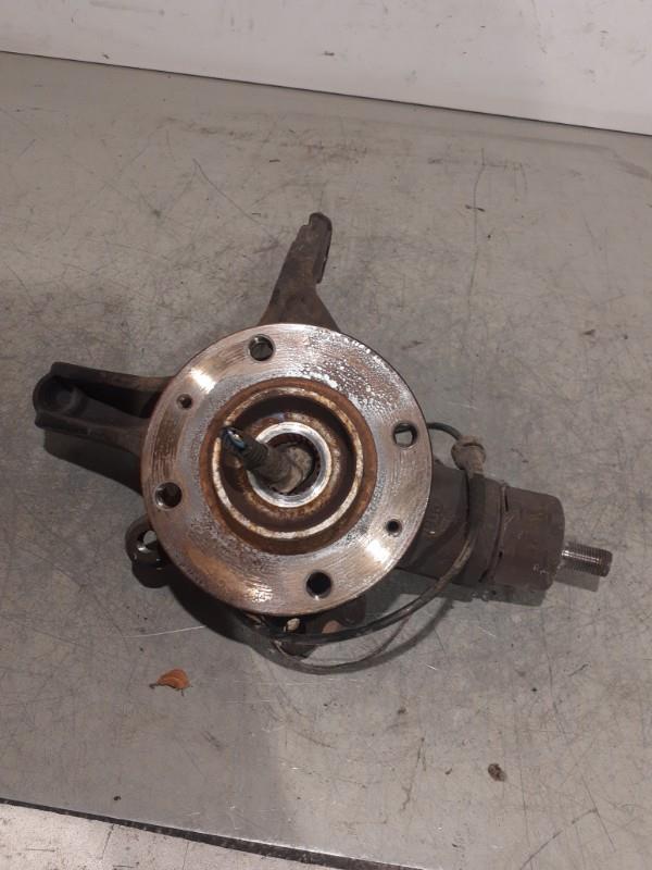 Moyeu avant gauche CITROEN C4 2 PHASE 1 Diesel - 1