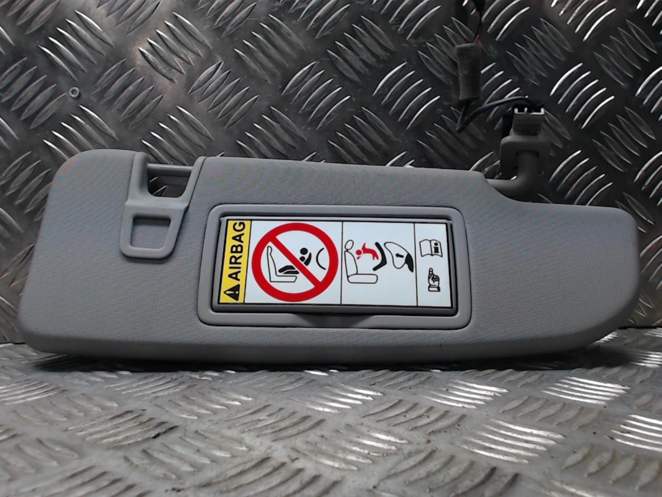 Pare soleil droit ALFA ROMEO GIULIA 1 Essence - 1