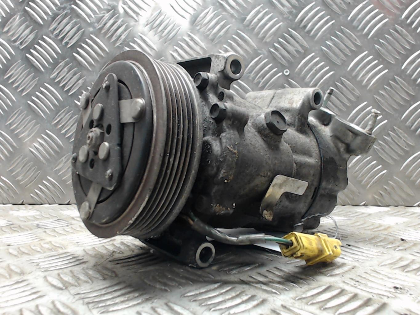 Compresseur clim PEUGEOT 307 PHASE 1 BREAK Diesel - 1