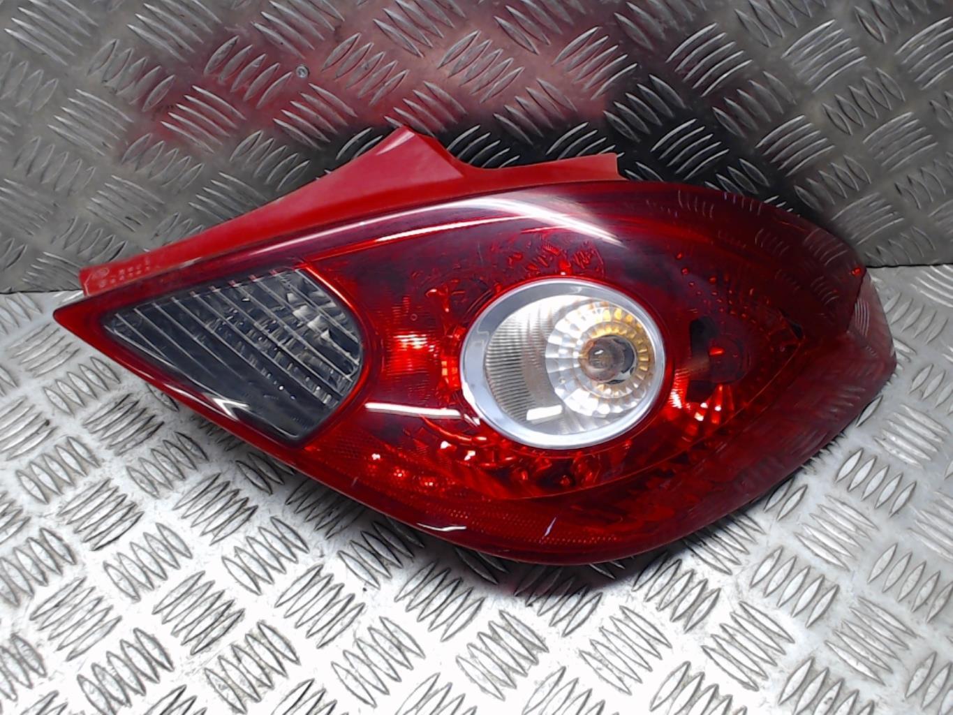 Fanale posteriore principale destro (luci) OPEL CORSA D PHASE 2 Diésel - 1