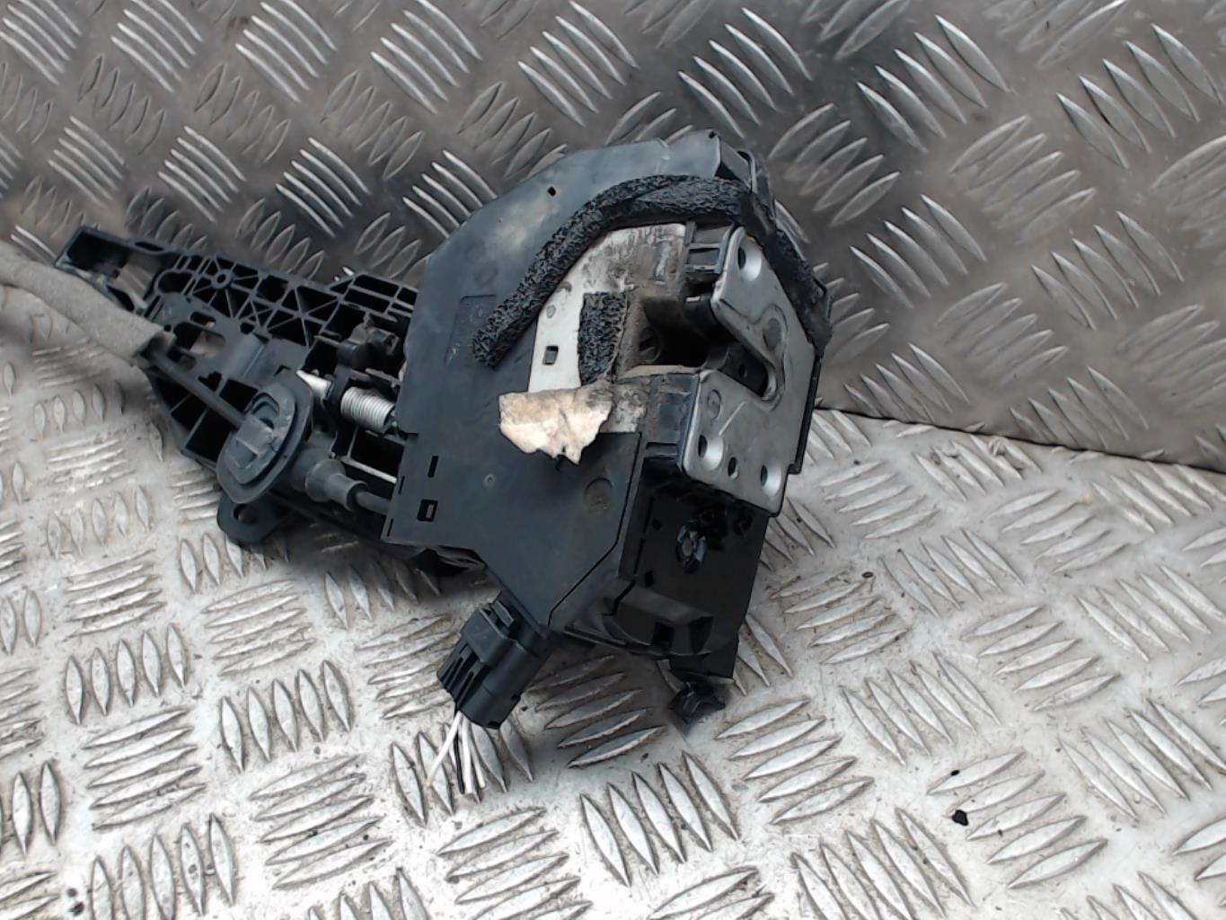 Serrure avant droit RENAULT CLIO 4 PHASE 1 Diesel - 1