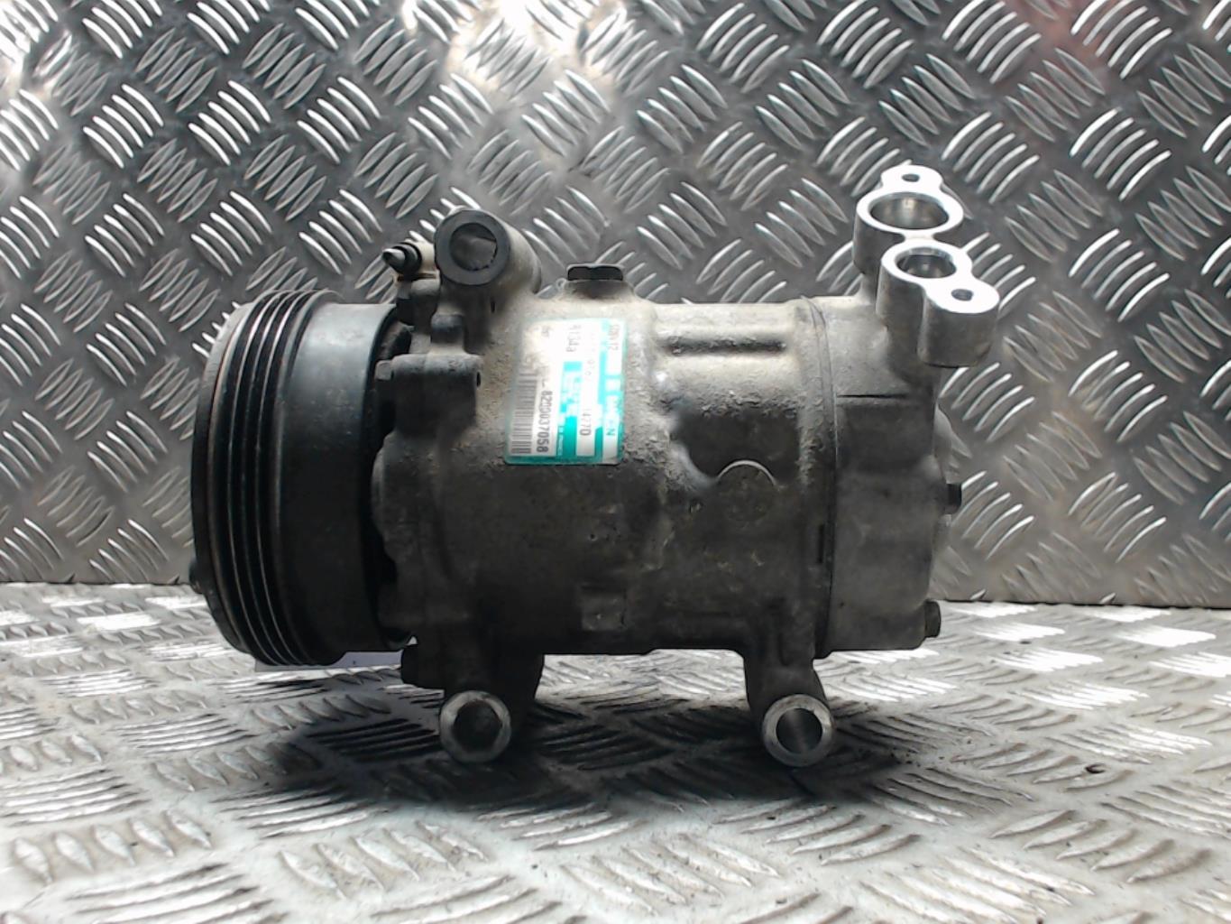 Compresseur clim RENAULT CLIO 2 PHASE 2 Essence - 1