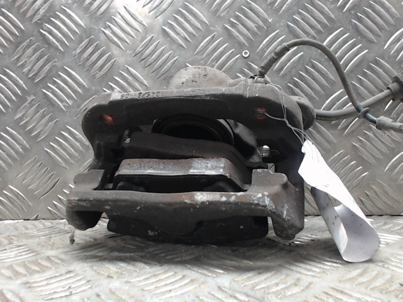 Pinza freni anteriore destra BMW SERIE 1 E87 PHASE 1 Diésel - 1