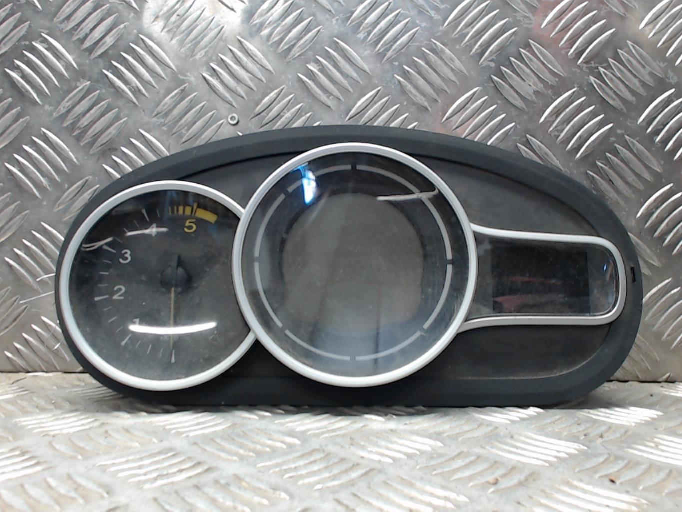 Compteur RENAULT MEGANE 3 PHASE 1 Diesel - 1
