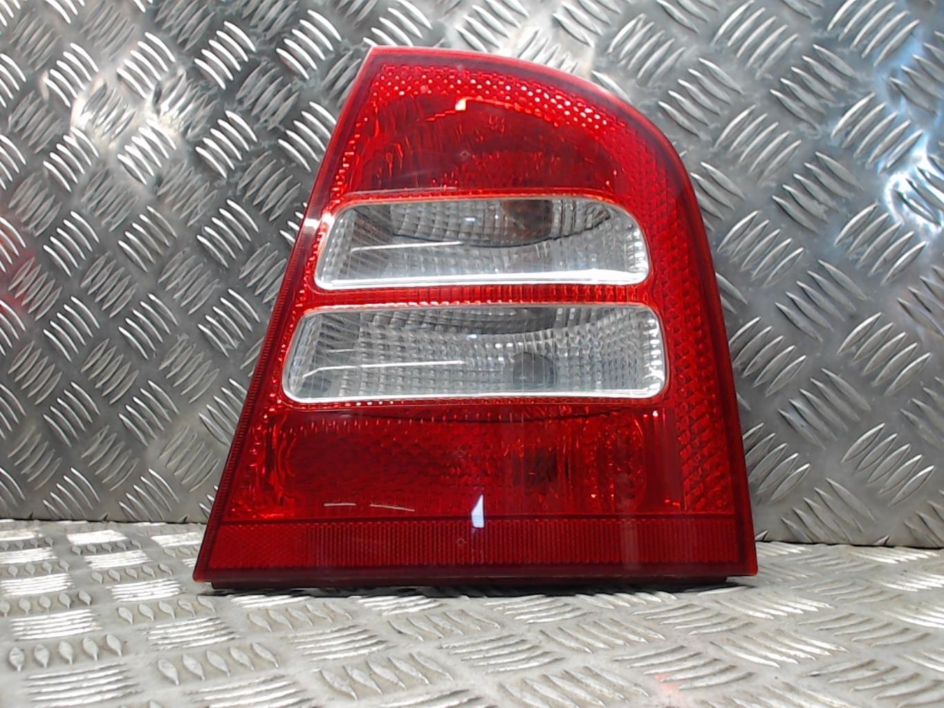 Fanale posteriore principale destro (luci) SKODA OCTAVIA 1 PHASE 2 Diésel - 1