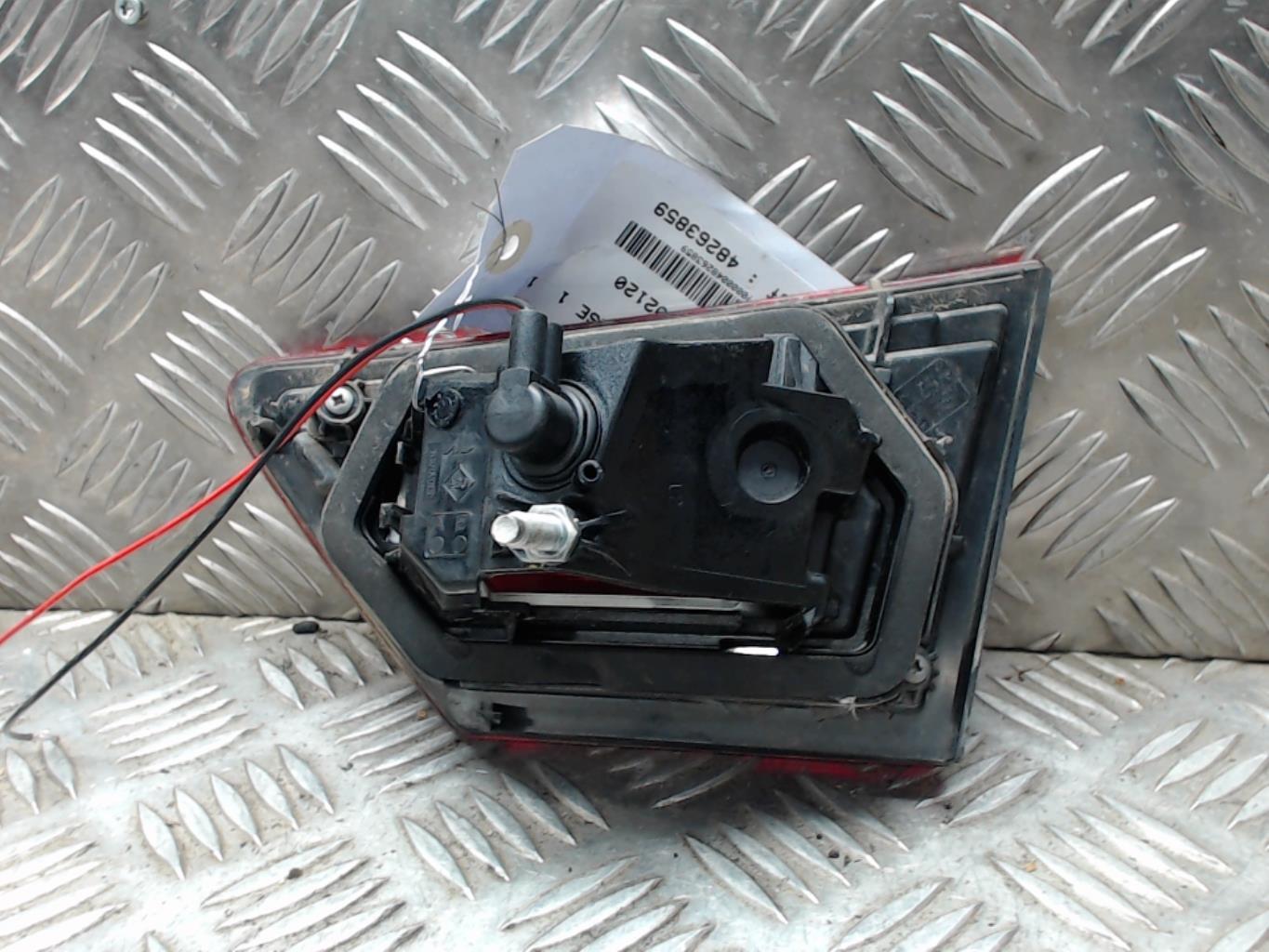 Feu arriere secondaire gauche (feux) RENAULT CLIO 4 PHASE 1 Diesel - 1
