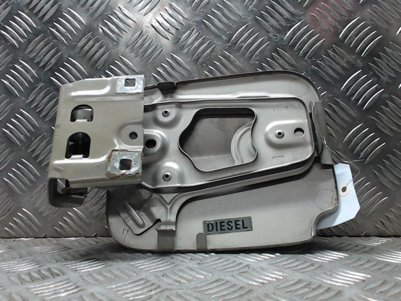 Trappe d'essence DACIA DUSTER 1 PHASE 1 Diesel - 1