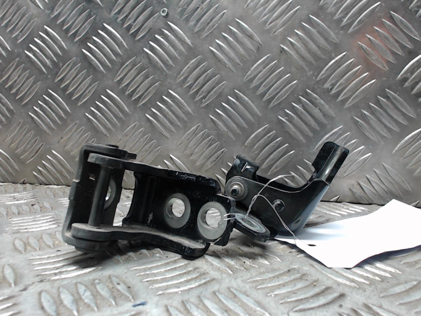 Cerniera portiera posteriore destra RENAULT CLIO 4 PHASE 1 Diésel - 1