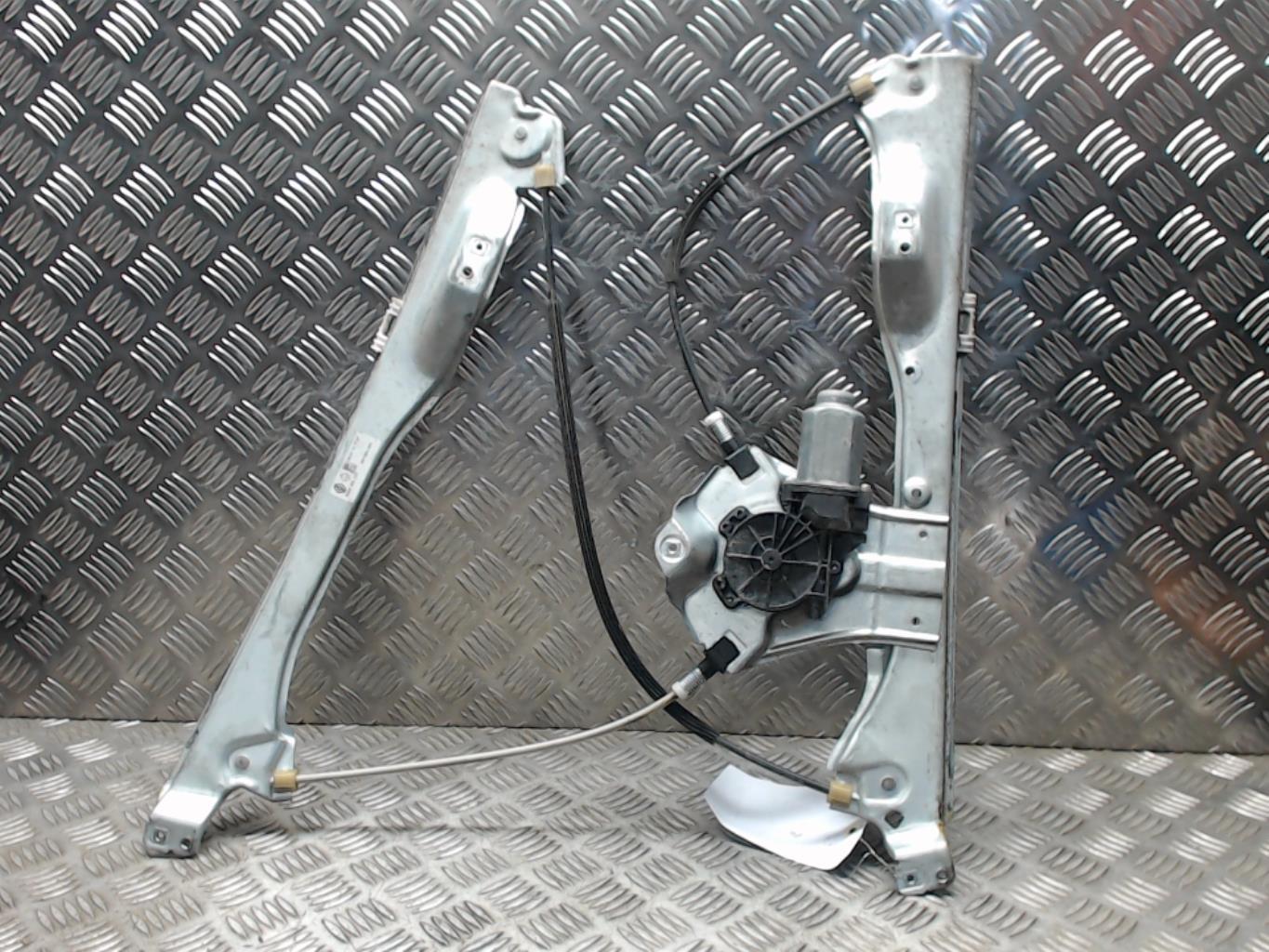Alzacristalli elettrico anteriore destro RENAULT CLIO 3 PHASE 2 BREAK Diésel - 1